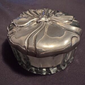 Godinger Silver-Plated Powder Jar – Glass Base,  Mirror, Puff & Mesh Sifter